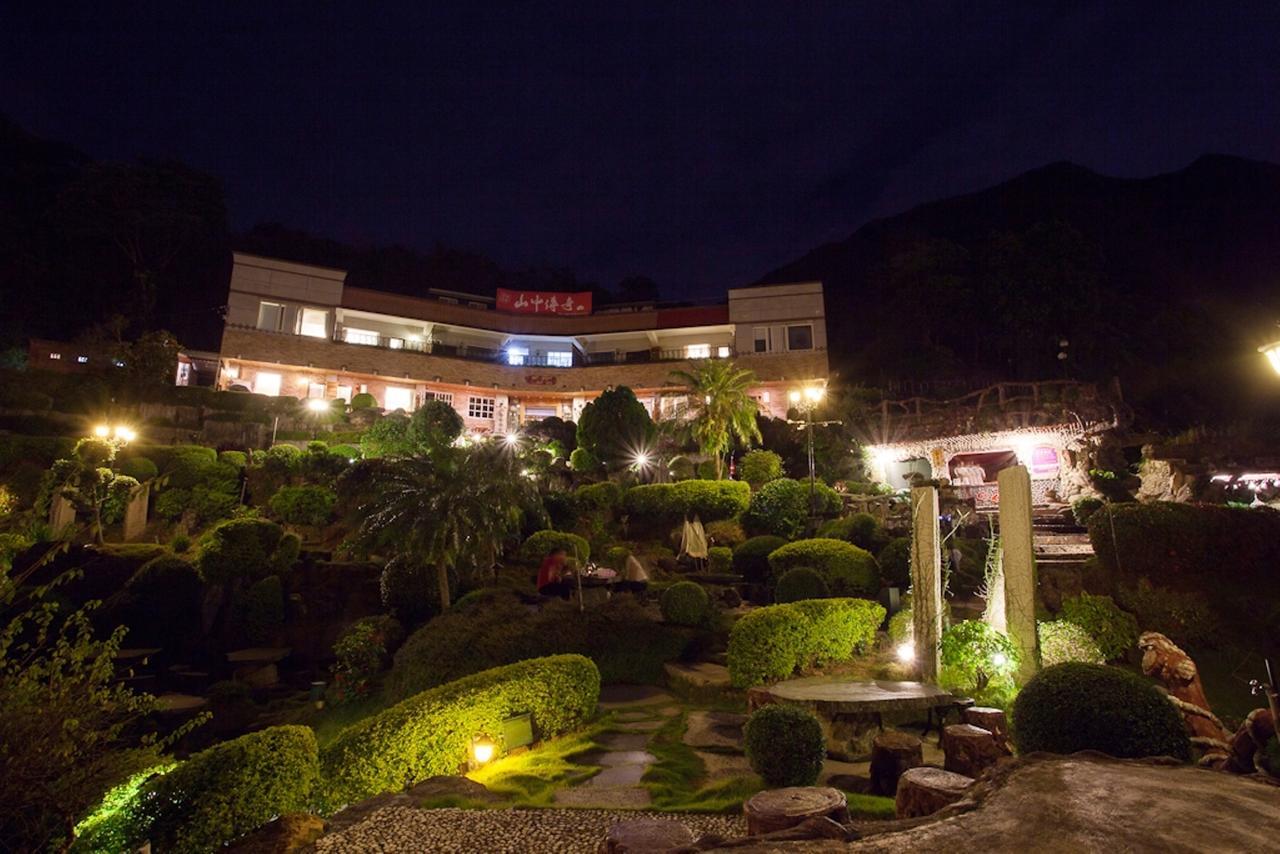 เมาเท้น เฮ้าส์ Bed & Breakfast Shuiyuan ภายนอก รูปภาพ