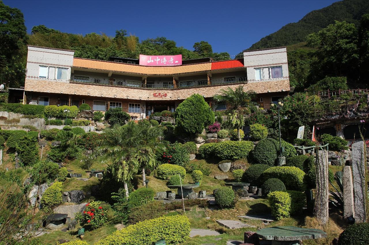 เมาเท้น เฮ้าส์ Bed & Breakfast Shuiyuan ภายนอก รูปภาพ